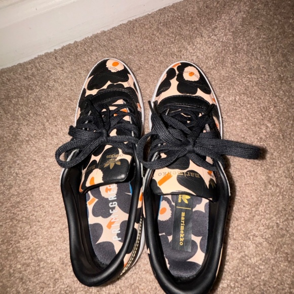 Adidas Marimekko Bryony Sneakers Shoe Floral Black Gold GW2264 Women's Size 7.5 - Picture 7 of 11